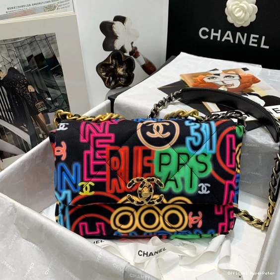 Hyper Peter FLAP BAG CHANEL 19 0709